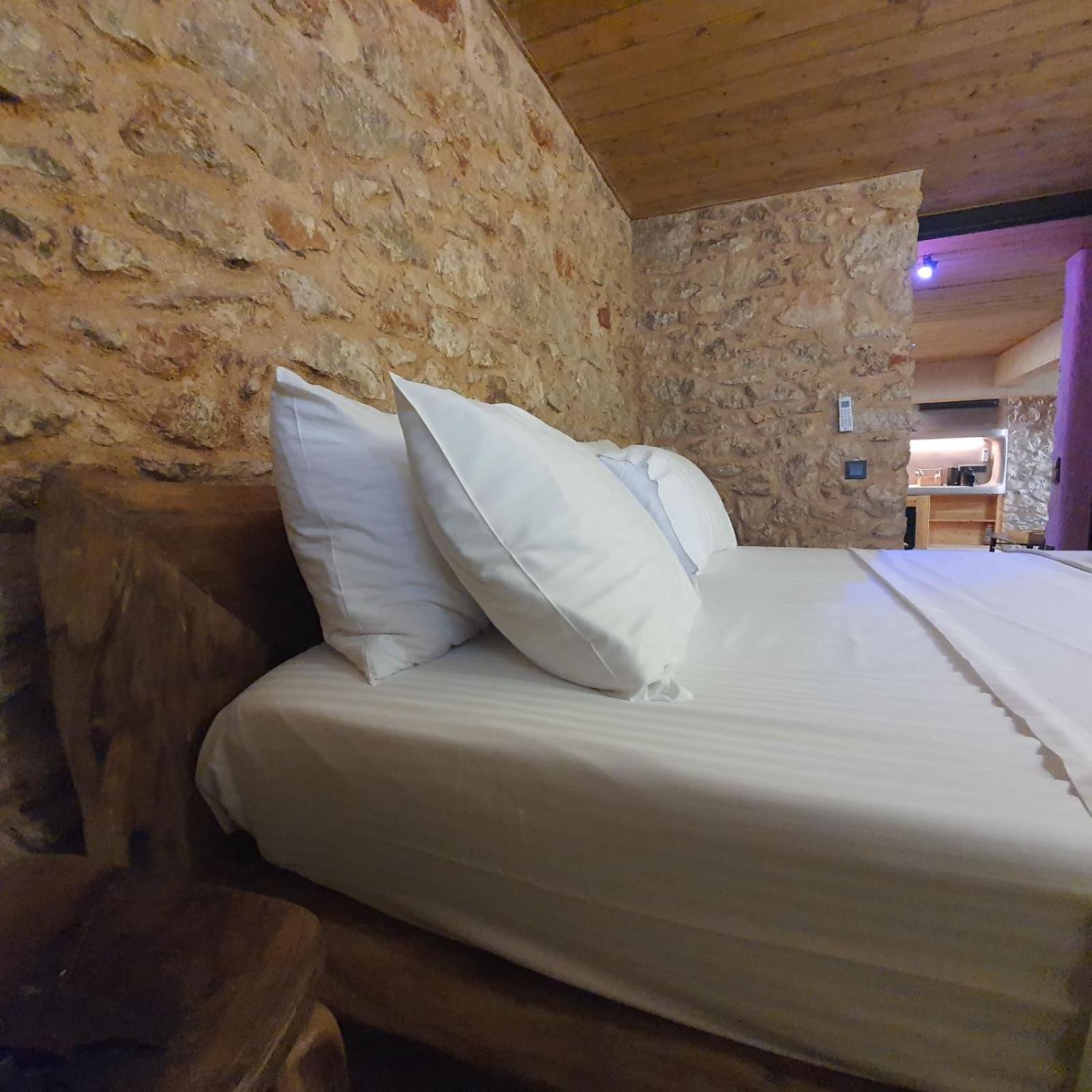 Sea View Garden Suites Piræus Eksteriør billede