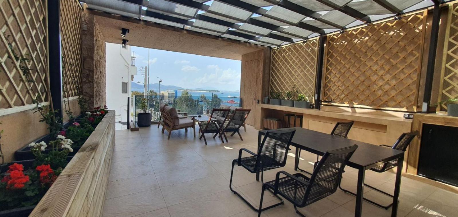 Sea View Garden Suites Piræus Eksteriør billede