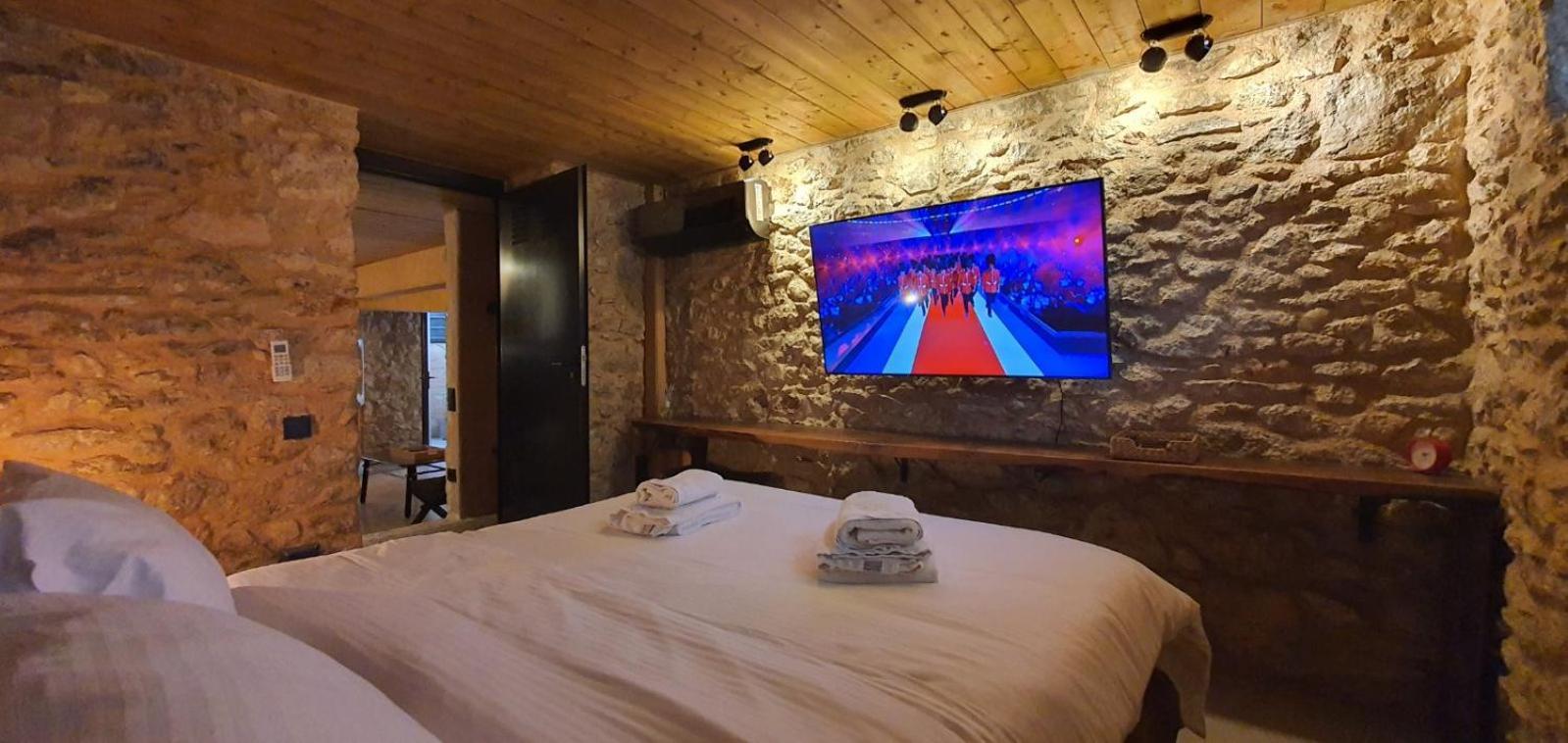 Sea View Garden Suites Piræus Eksteriør billede