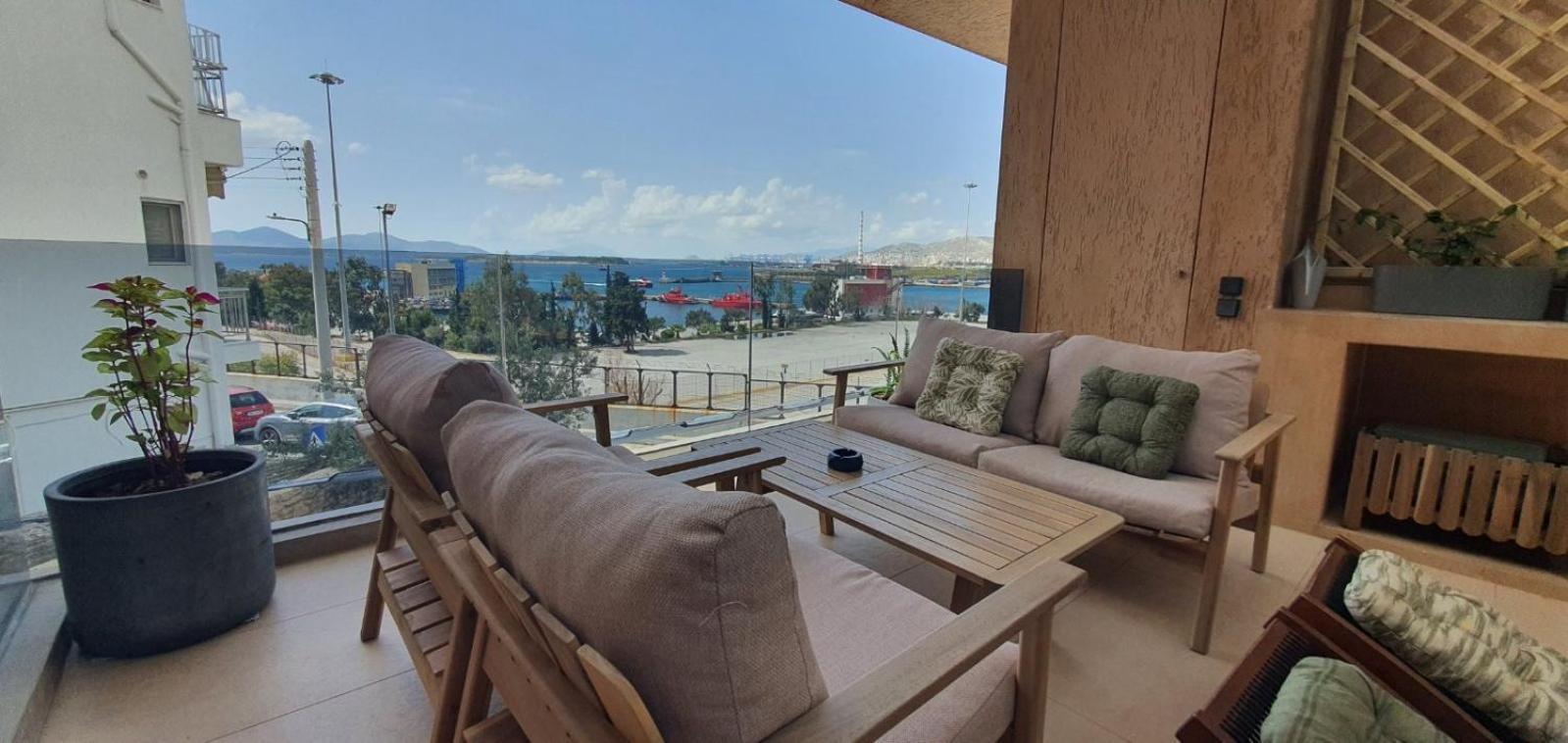 Sea View Garden Suites Piræus Eksteriør billede